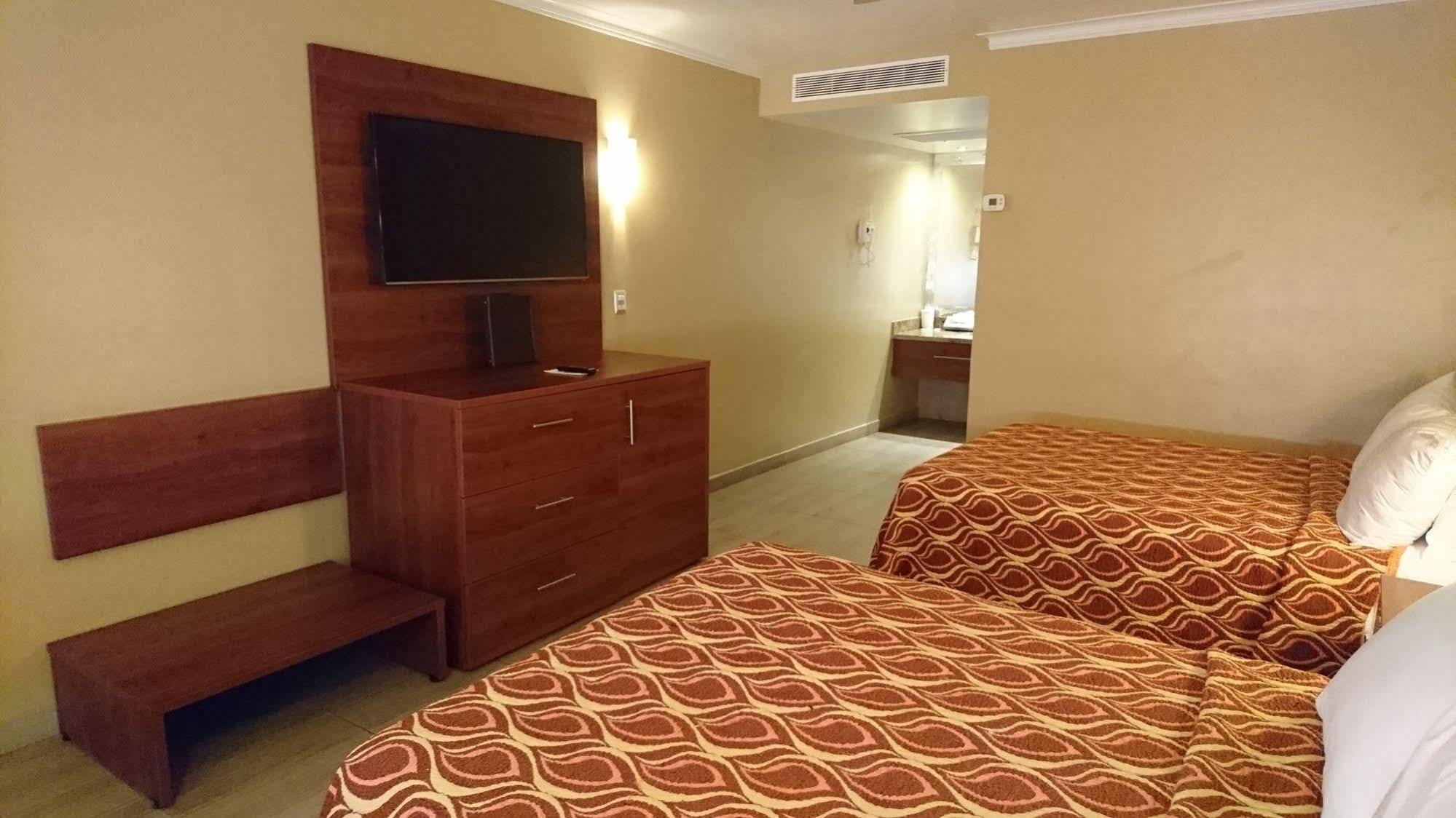 Hotel San Sebastian Hermosillo Buitenkant foto