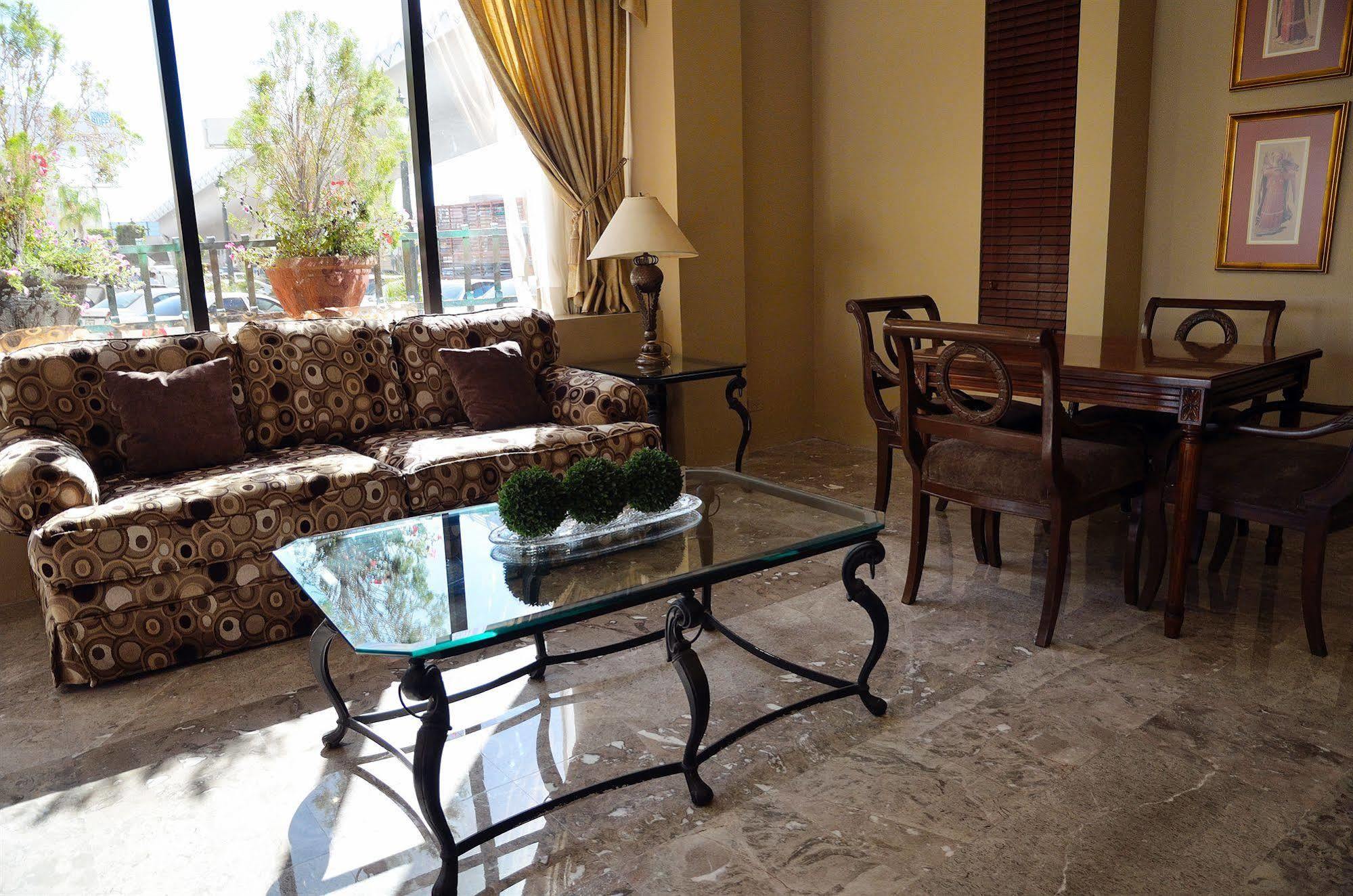Hotel San Sebastian Hermosillo Buitenkant foto